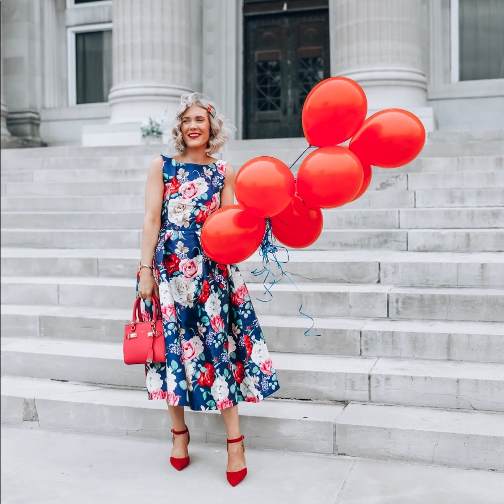 Chicwish Vintage Floral Midi Dress